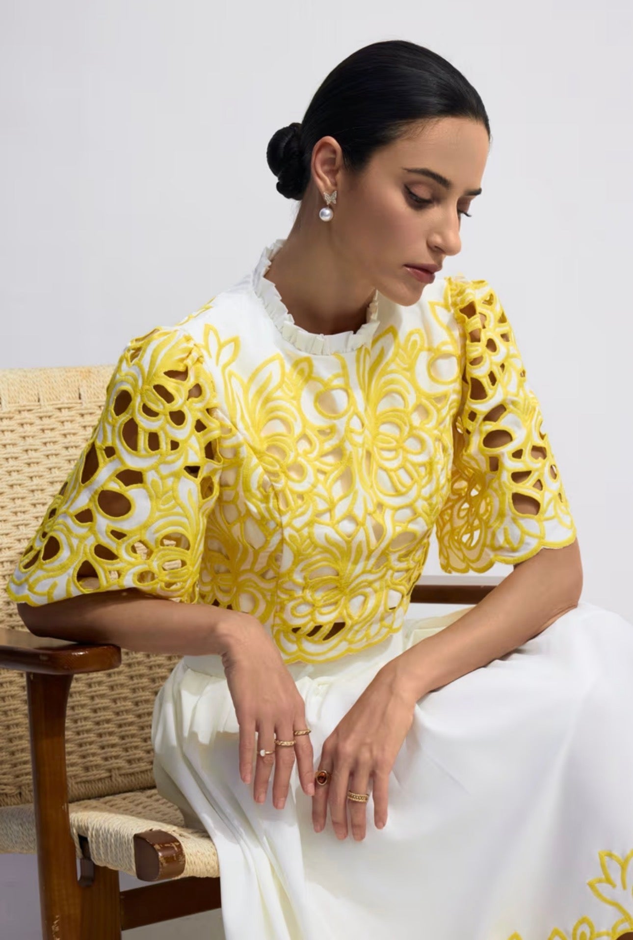 Saira set