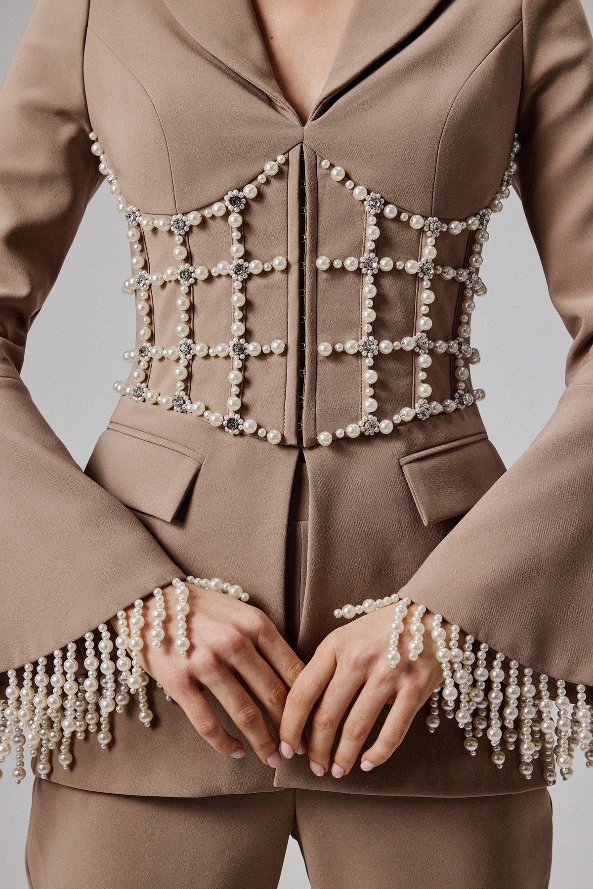 Pearl cage